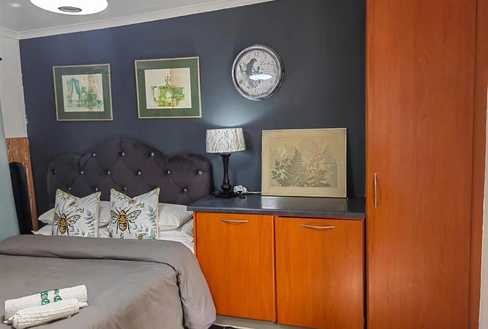 Private Condo In Secure Area Le Cap